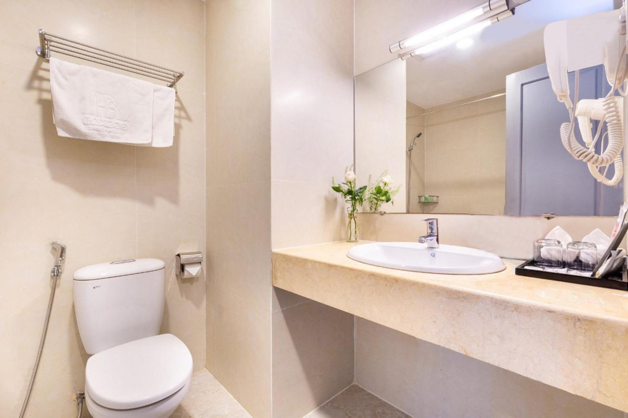Khach San Bamboo Sai Gon Otel Ho Şi Min Dış mekan fotoğraf